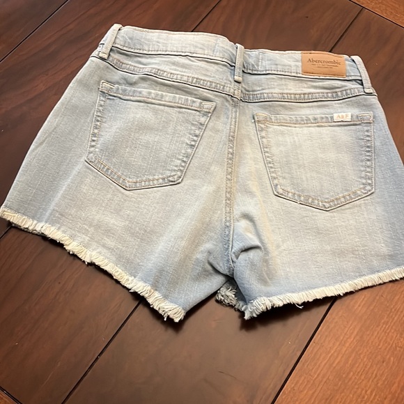 Kids Jean shorts - Picture 2 of 5
